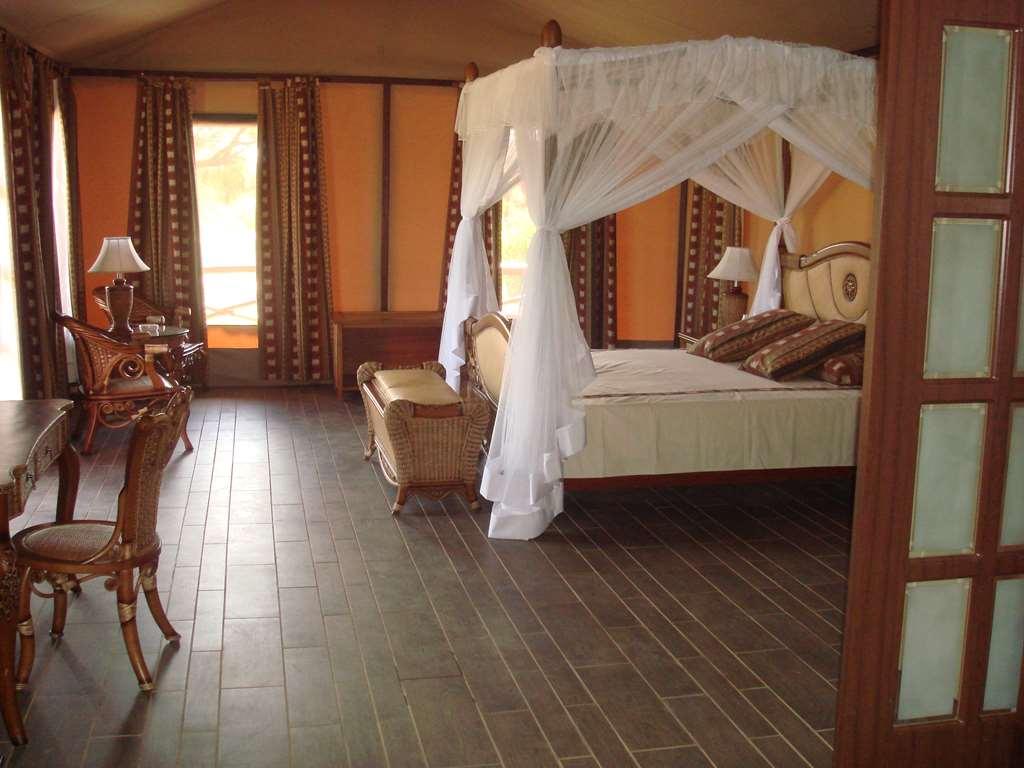 Готель Kilima Safari Camp Oloitokitok Номер фото