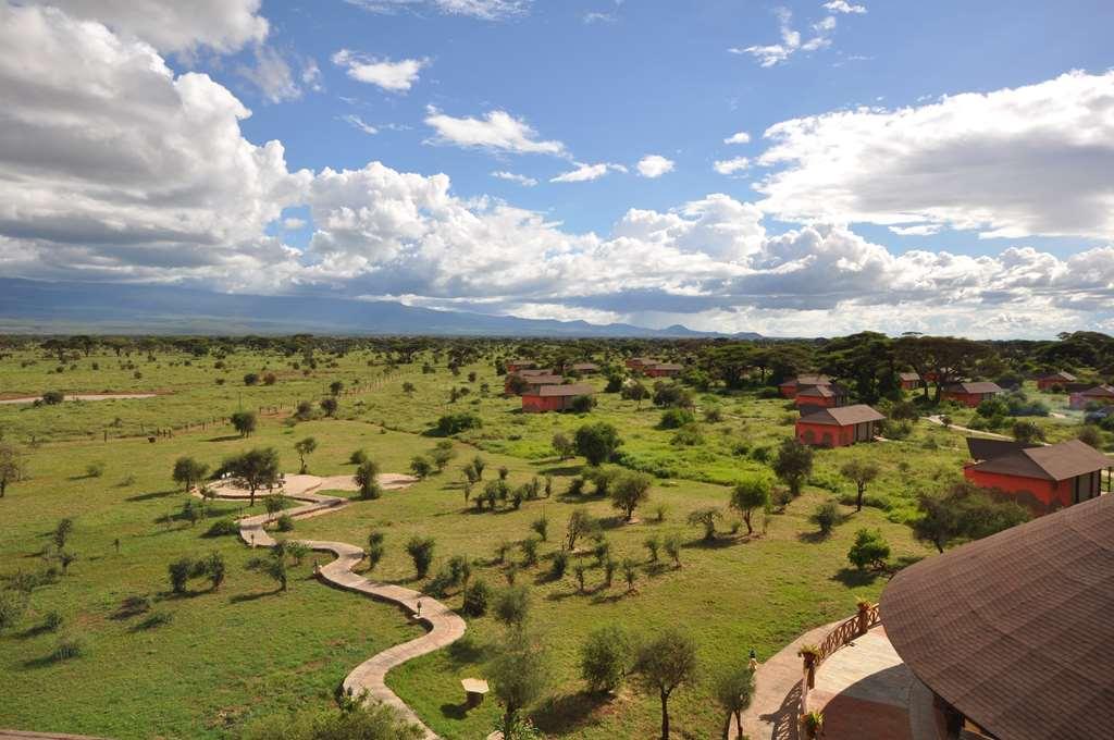 Готель Kilima Safari Camp Oloitokitok Екстер'єр фото